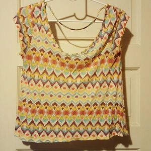 Tribal top