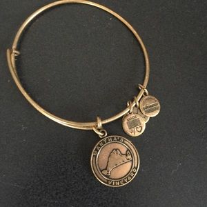 Martha's Vineyard Alex and ani