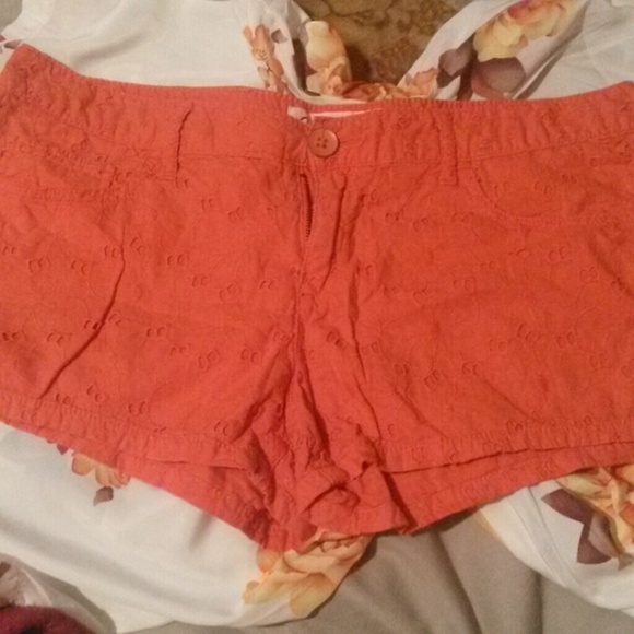 Shorty Shorts - Picture 2 of 3