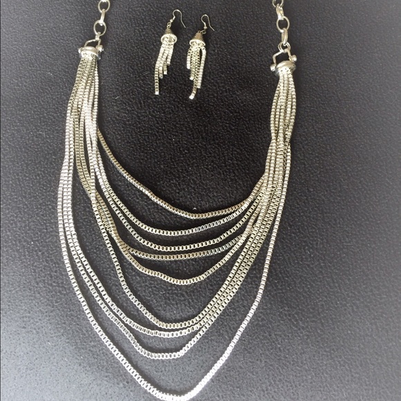 Silver necklace - Picture 2 of 4