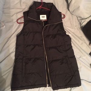 black puffer vest