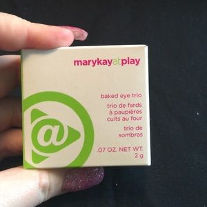 Mary Kay Eye Color Trio