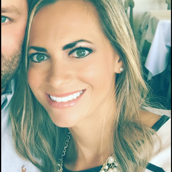 💝Meet your Posher.💝Gabby T 🎉☺️ - Picture 2 of 2