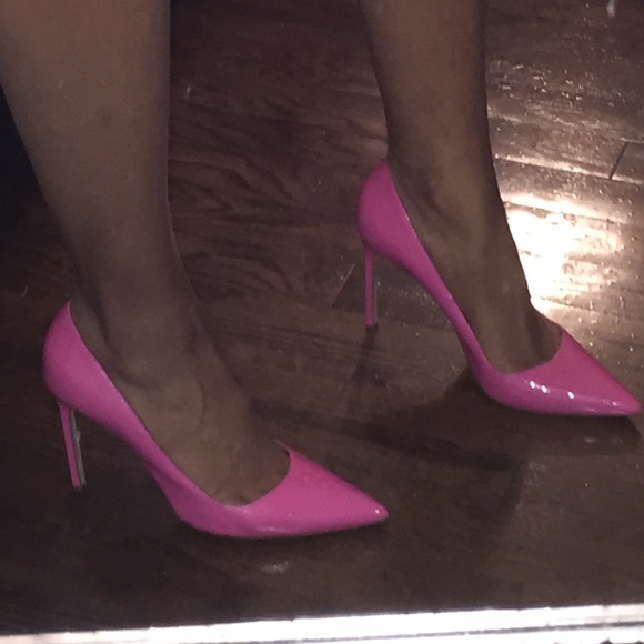 Manolo Blahnik Patent Pink Pump