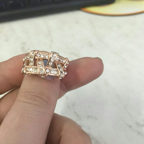 Jewelry - NWOT 18k Rose Gold Plated Weave Ring Sz.5.5
