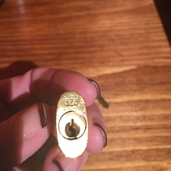 Louis Vuitton lock w/ keys - Picture 3 of 3