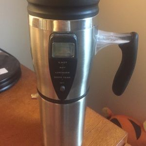 A coffee travel mug