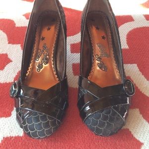 Low 2in. Heels- women's 8.5, black