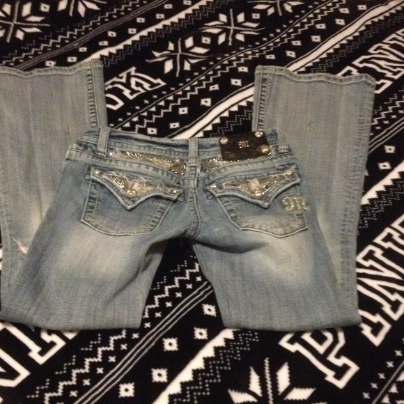 Just showing - Picture 2 of 4