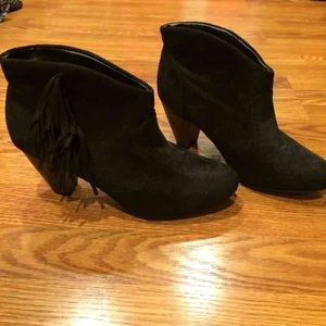Ankle booties