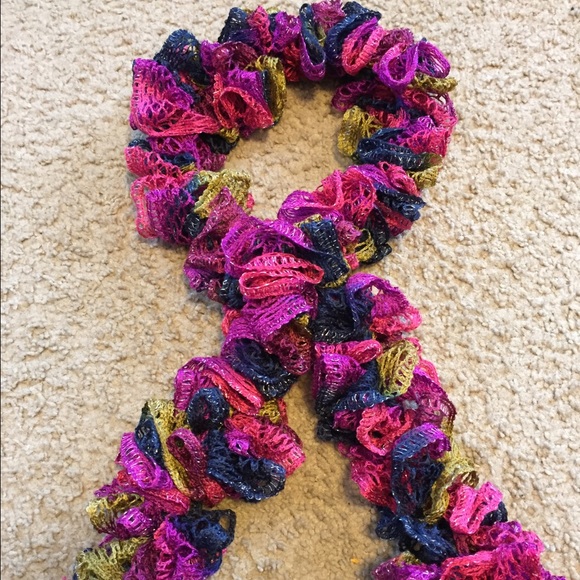 Brand new, scarf, Mambo, $14