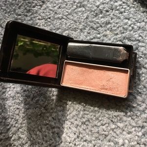Blush palette with brush