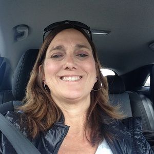 Meet your Posher, Lucinda