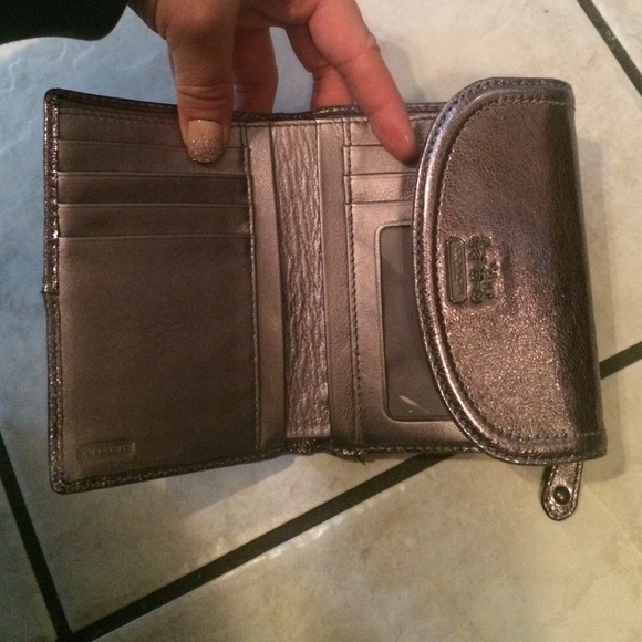1 Day Sale! Authentic Coach Bag & Wallet! - Picture 3 of 4