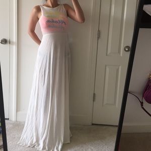 Wildfox Aloha maxi dress. Fits xs-s Wildfox Aloha maxi dress. Fits xs-s