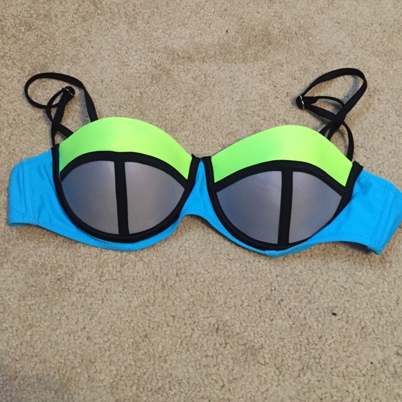 Bathing suit