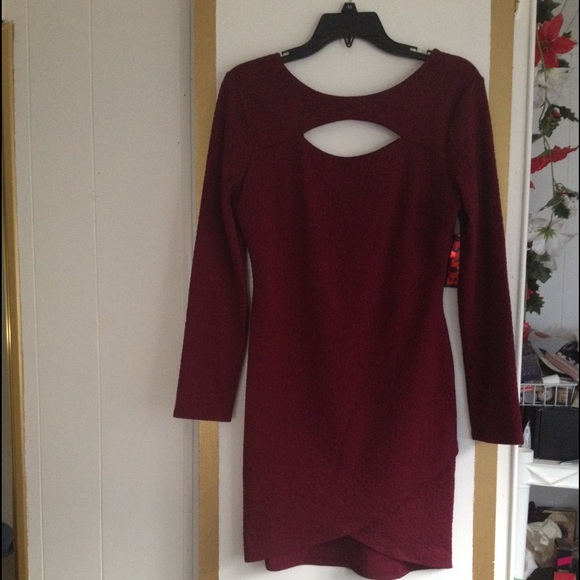 🌼 5 for $25🌼 Bodycon Dress - Picture 2 of 4