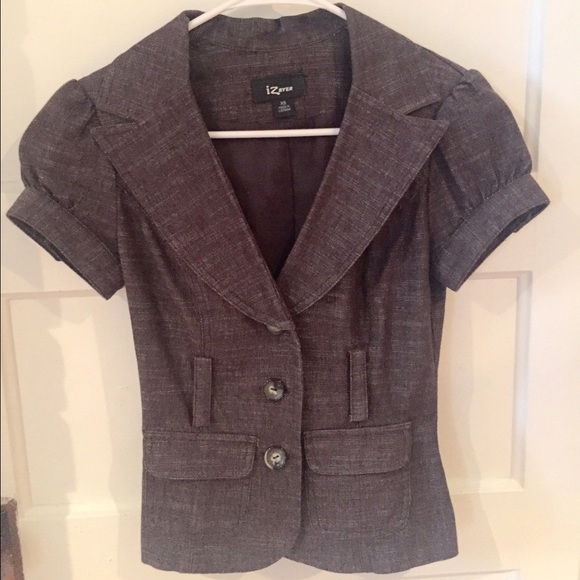 Short sleeve blazer