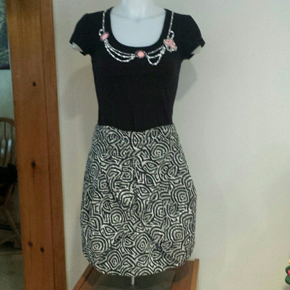 EVA FRANCO.        SKIRT.        NWOT