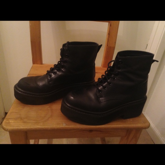 Steve Madden combat boots - new - Picture 3 of 3