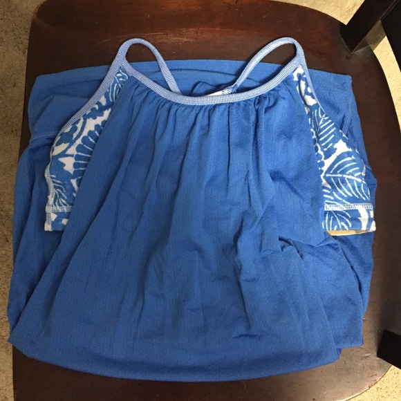 Lululemon tank