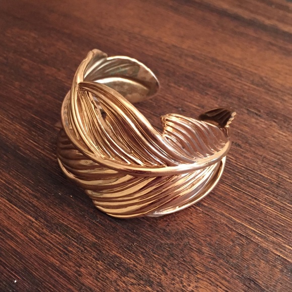 Stella & Dot Secret Garden cuff bracelet