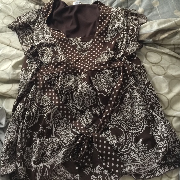 Brown and cream top