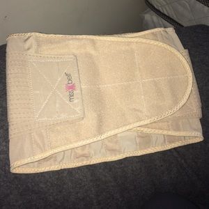 Velcro adjustable waist trainer 🎀