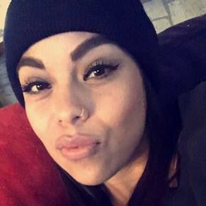 Meet your Posher, Iris