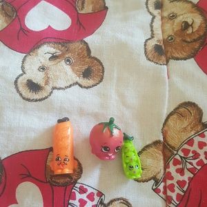 Season 3 shopkin slick breadstick PZ and tomato