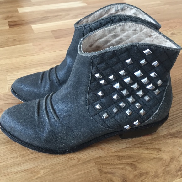 Joe's jeans gray western studded booties- size 8.