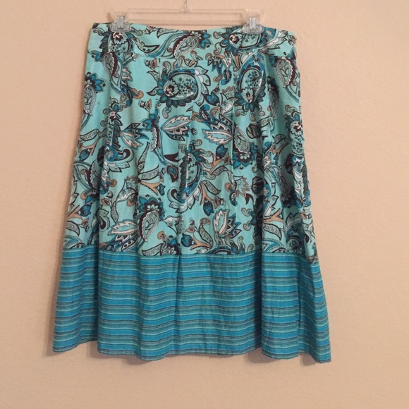 Fun patterned skirt - Picture 1 of 1