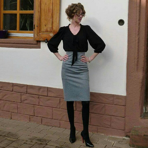 Meet your Posher π - Picture 2 of 4