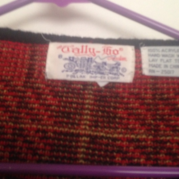 A Tally Ho large knit sweater - Picture 2 of 4