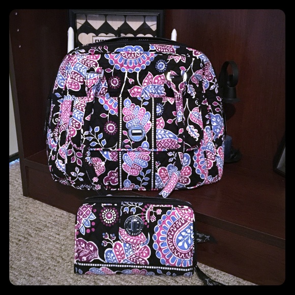 Purse/wallet combo✨👛✨offers welcome.