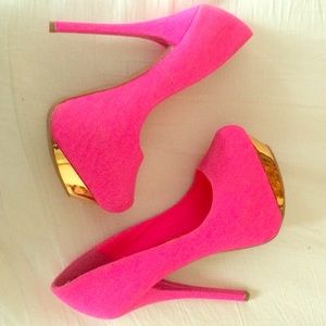 HOT pink and gold heels