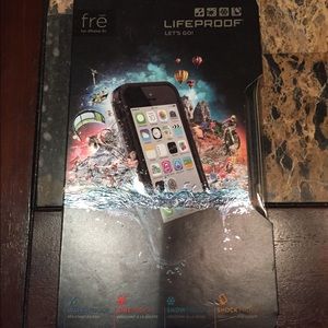 iPhone 5c Lifeproof case