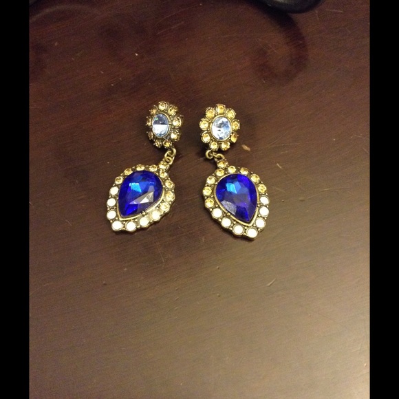 Blue rhinestone earrings