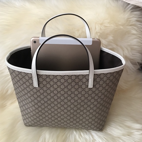 💥🎉👏SOLD ON MERCARI👏🎉💥Gucci kids logo tote - Picture 4 of 4