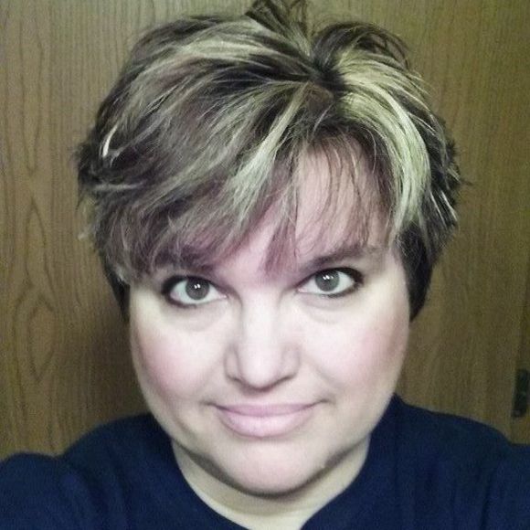 Meet your Posher, Amy - Picture 1 of 1