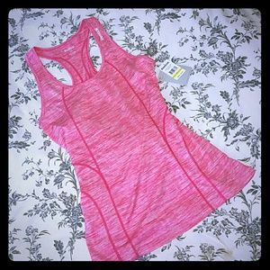 🟢 NWT Pink Reebok sport top