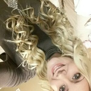 Meet your Posher, Raynah