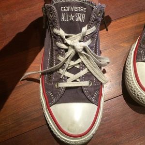Gently used great condition Converse Double zipper