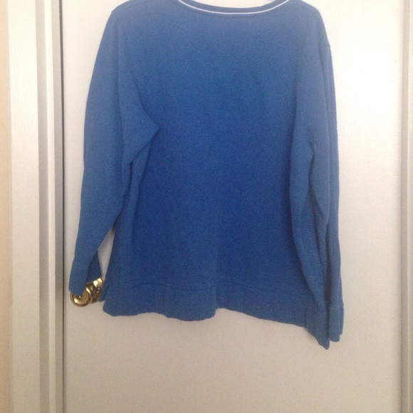 Kim Rogers blue and white sweater - Picture 2 of 2