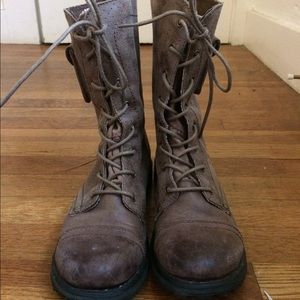 Cute Roxy leather boots
