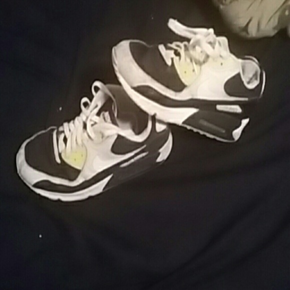 Nike AirMax - Picture 2 of 2