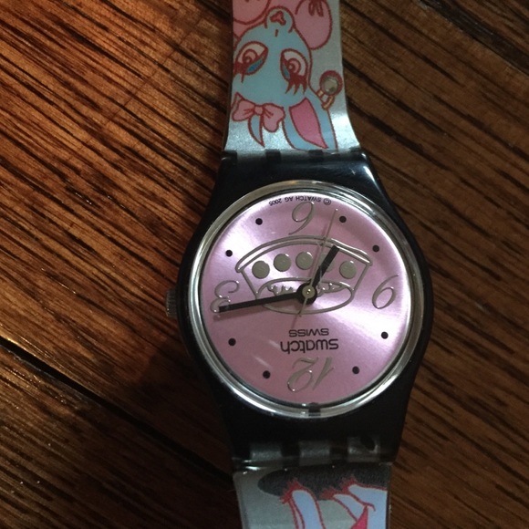 Watch - Picture 2 of 3