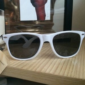 NWT PF Concept International BV White Sunglasses