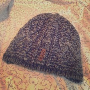 Buy now! 💕 Columbia Beanie