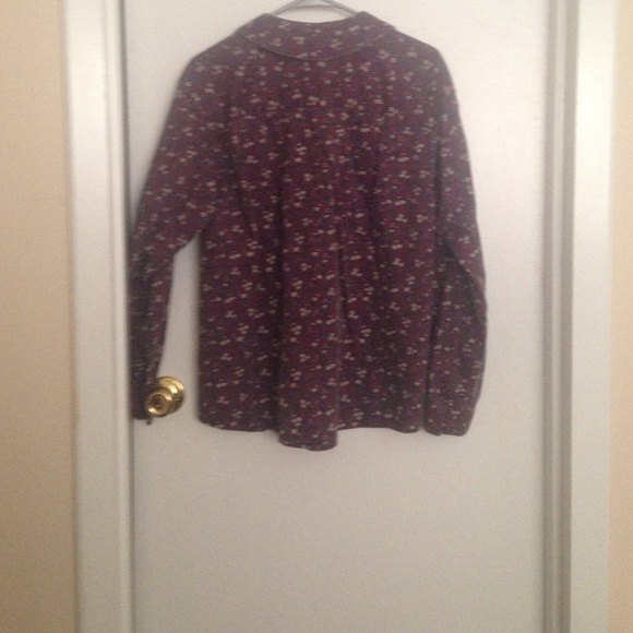 Northern Reflections purple long sleeve button up - Picture 3 of 3